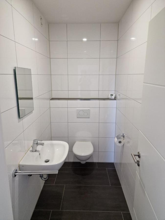 Exklusive Ferienwohnung In Lingen Holthausen 2Zim, 2Badez,Kueche,Balkon,Waschmaschine ภายนอก รูปภาพ