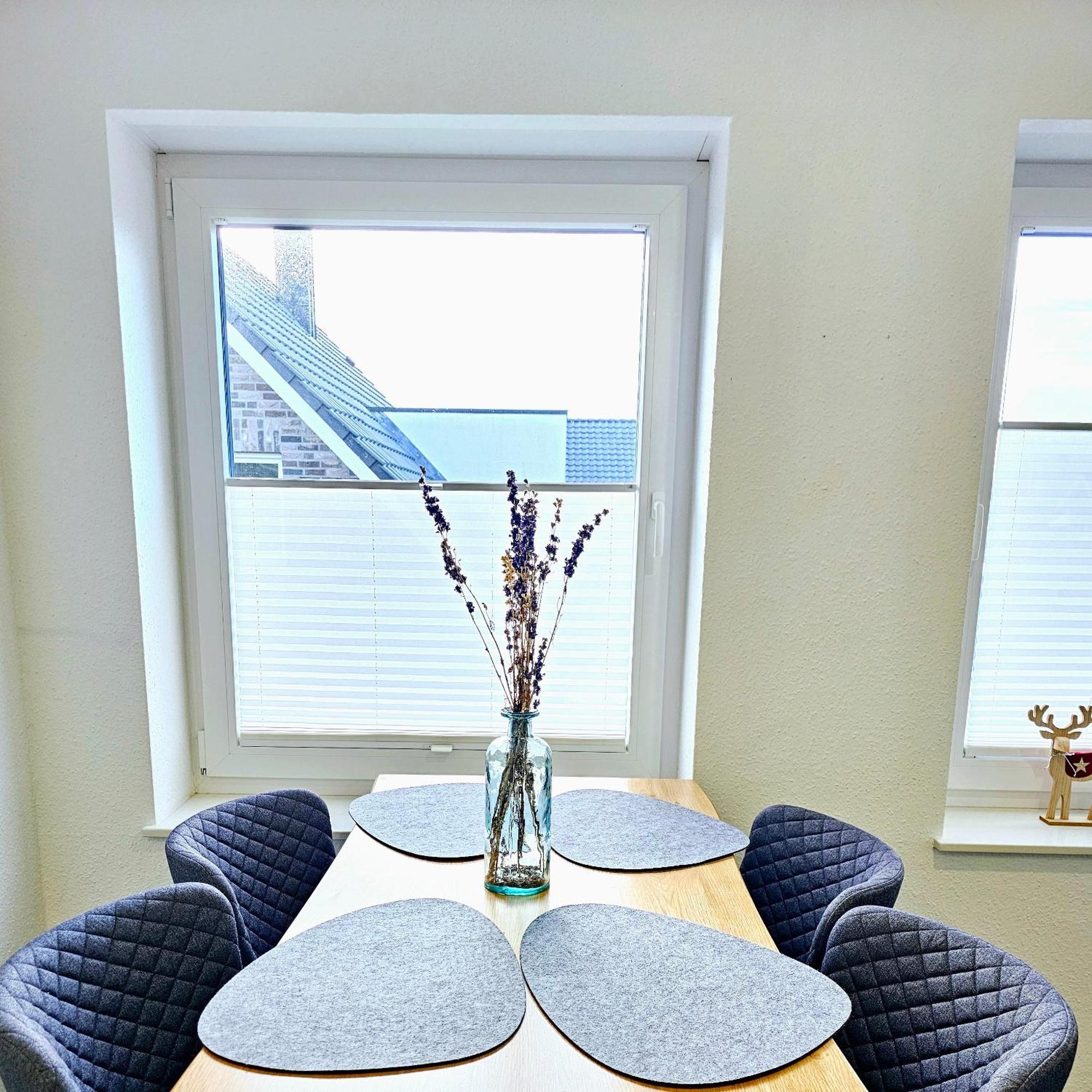 Exklusive Ferienwohnung In Lingen Holthausen 2Zim, 2Badez,Kueche,Balkon,Waschmaschine ภายนอก รูปภาพ