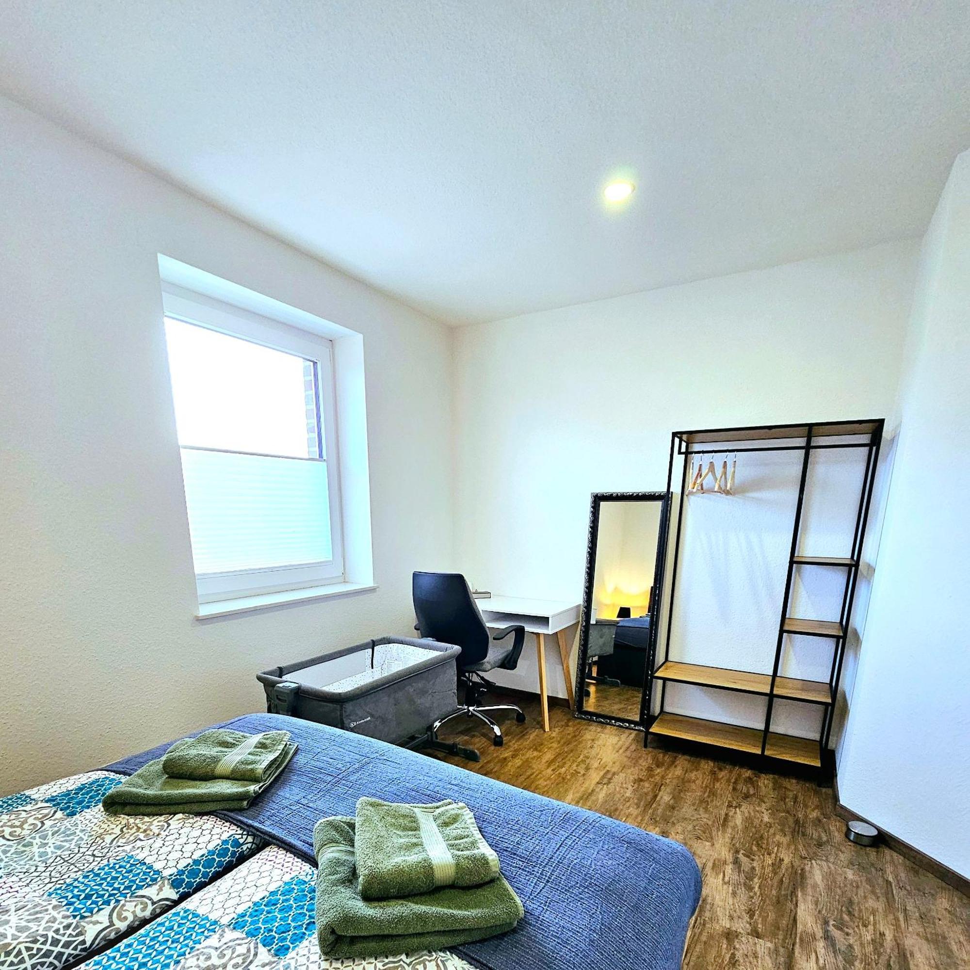 Exklusive Ferienwohnung In Lingen Holthausen 2Zim, 2Badez,Kueche,Balkon,Waschmaschine ภายนอก รูปภาพ